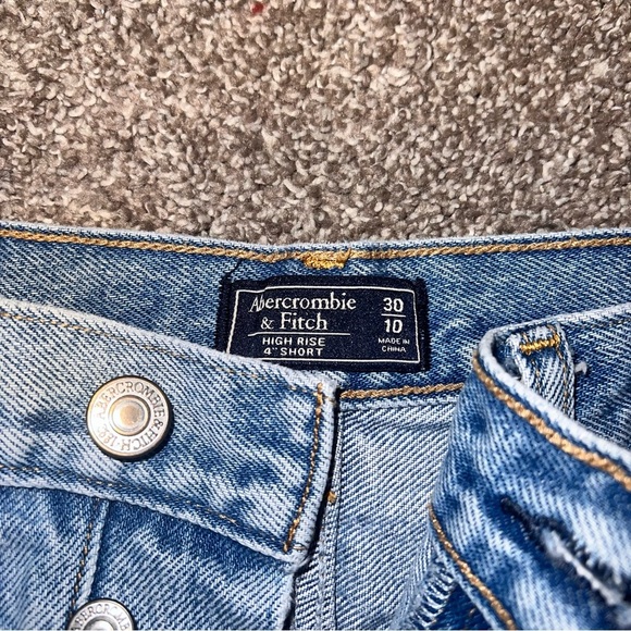 Abercrombie & Fitch Jean shorts size 10 - Picture 4 of 6